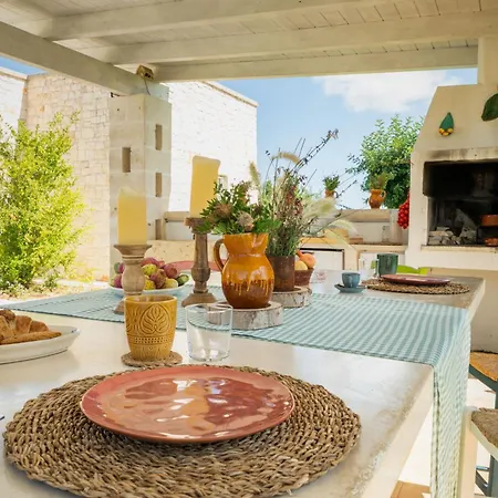 Trullo Padronale فيلة *