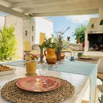 Trullo Padronale Villa *